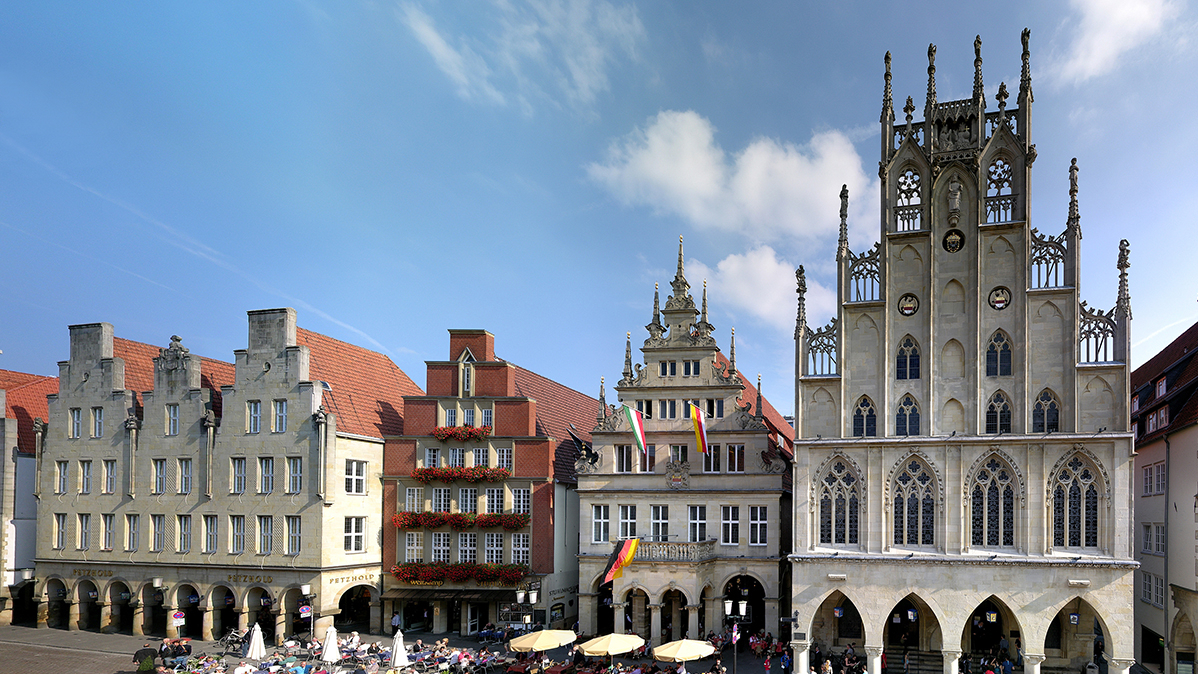 Ansicht des Prinzipalmarktes mit Rathaus in Münster