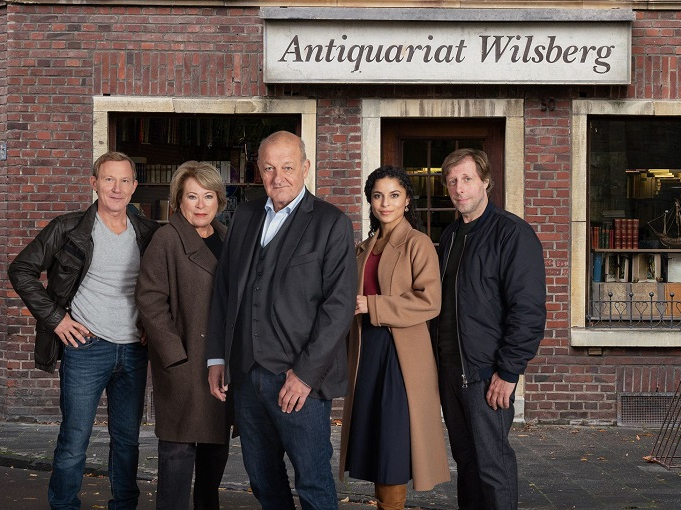 Kriminaloberkommissar Overbeck (Roland Jankowsky), Hauptkommissarin Anna Springer (Rita Russek),  Privatdetektiv Georg Wilsberg (Leonard Lansink), Anwältin Dr. Tessa Tilker (Patricia Meeden), Ekki Talkötter (Oliver Korittke)