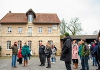 Nächste Station: Haus Runde – Familie von Olfen präsentiert den Familiensitz. Hier drehte Christian Schwochow 2015 für "Paula".