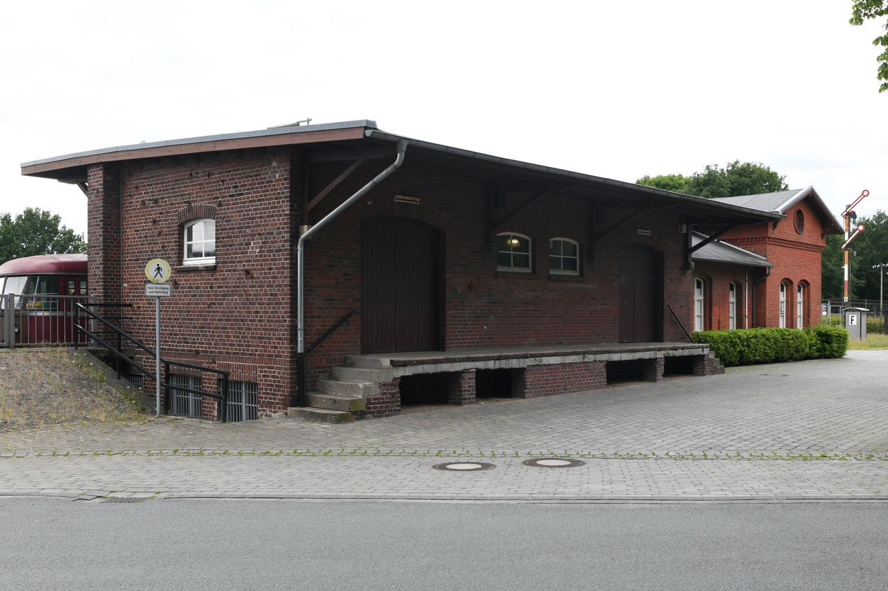 Alter Bahnhof Lette - Außenansicht Vorderseite