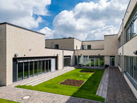 Foto vom Gebäude der neuen Grundschule Sprakel